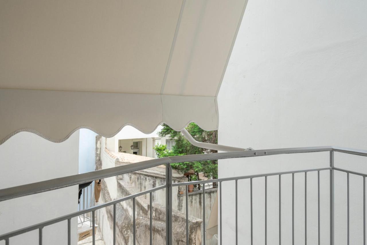 Luxury Studio Apartment In The Heart Of Atenas Exterior foto